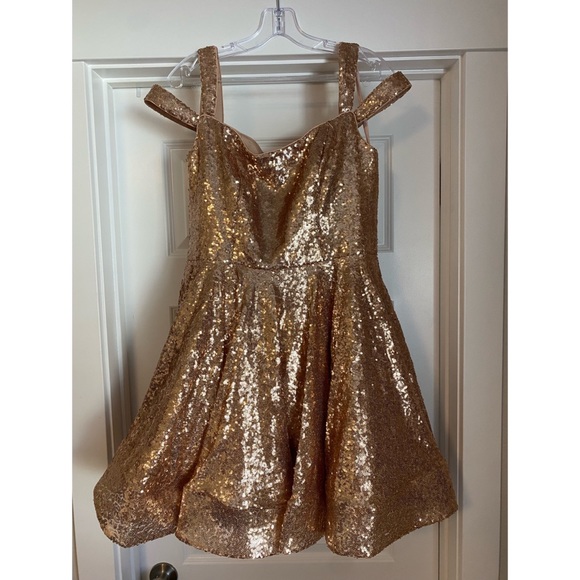 Ieena by Mac Duggal Sequined Skater Dress Rose Gold Copper Size 8 Style 49484 - Picture 4 of 13